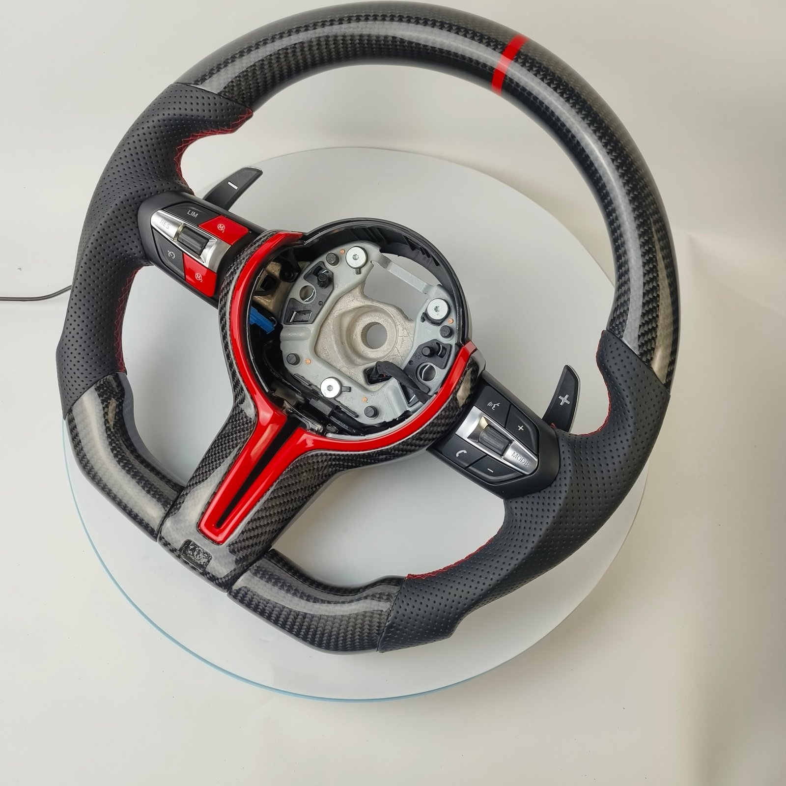 Custom Carbon Fiber Steering Wheels For BMW Series M,F, And E - Image 4
