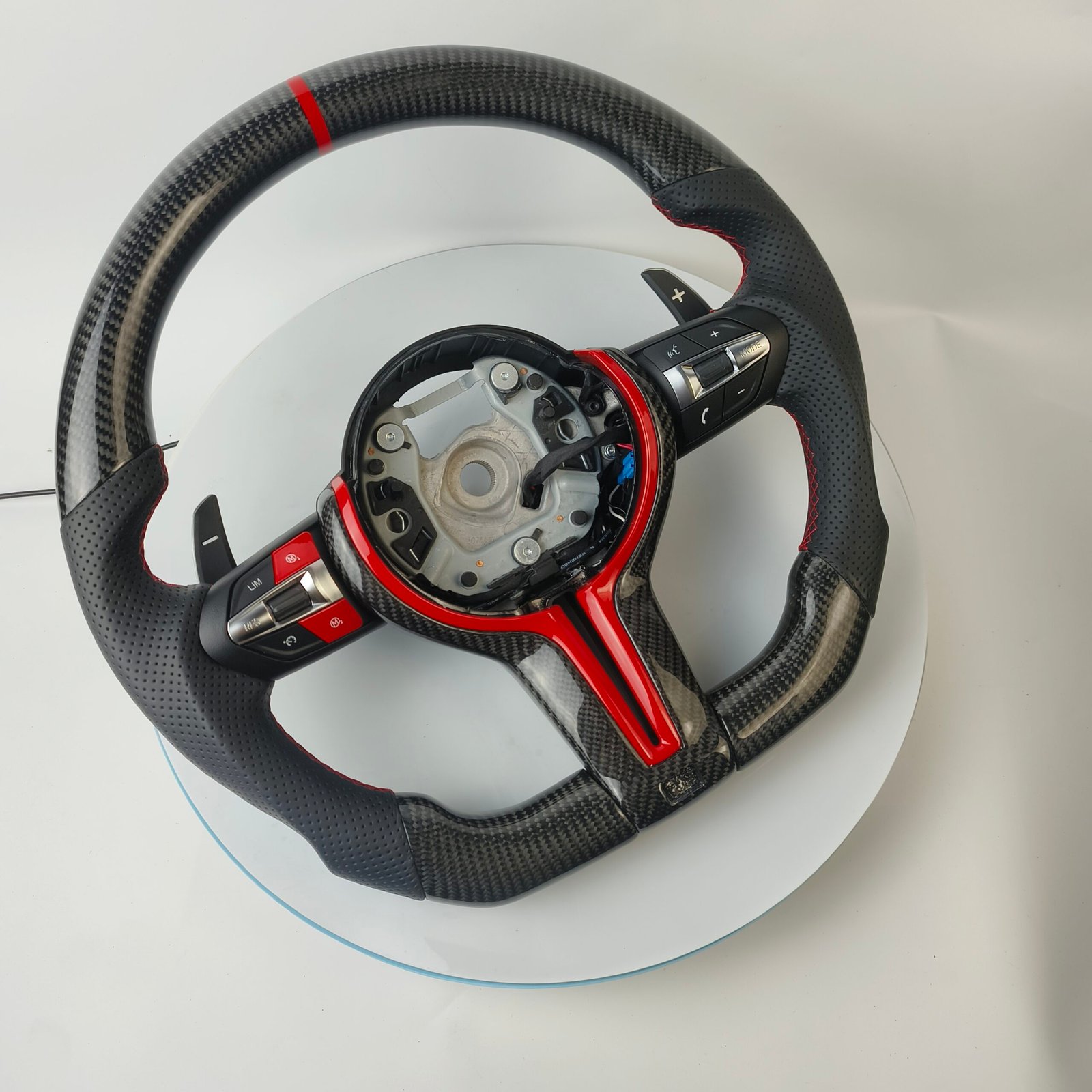 Custom Carbon Fiber Steering Wheels For BMW Series M,F, And E - Image 2